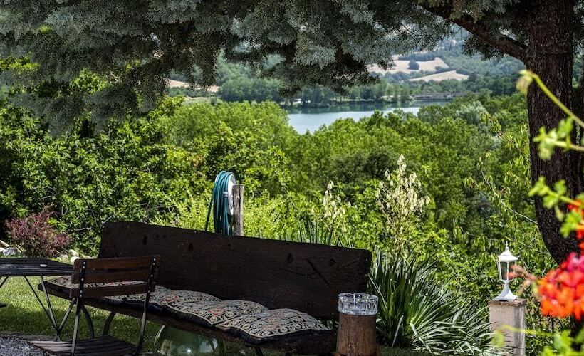 مبيت وإفطار Casa Friano