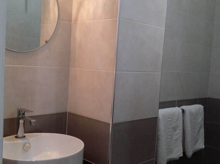 تختخواب و صبحانه Villa Felice
