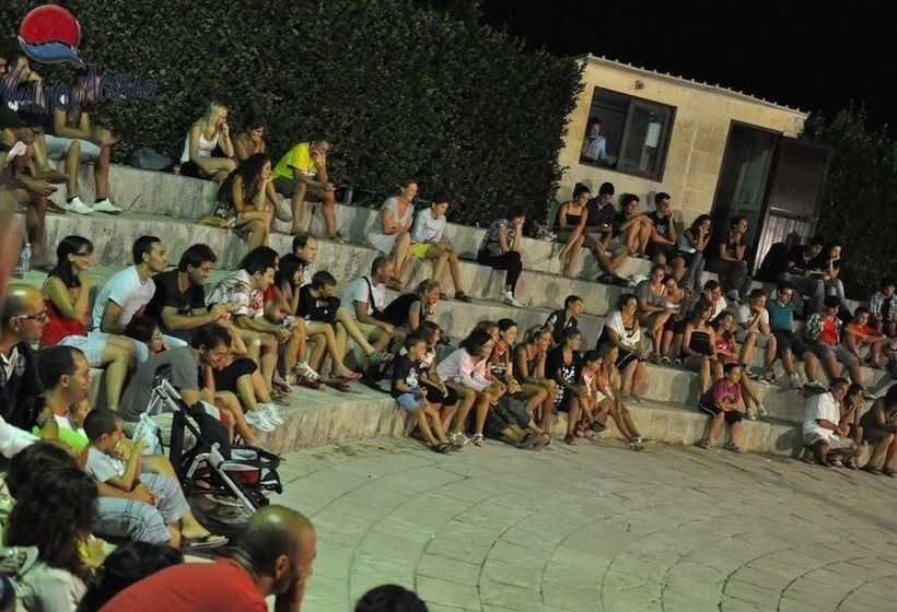 هتل Centro Vacanze Mulino D Acqua