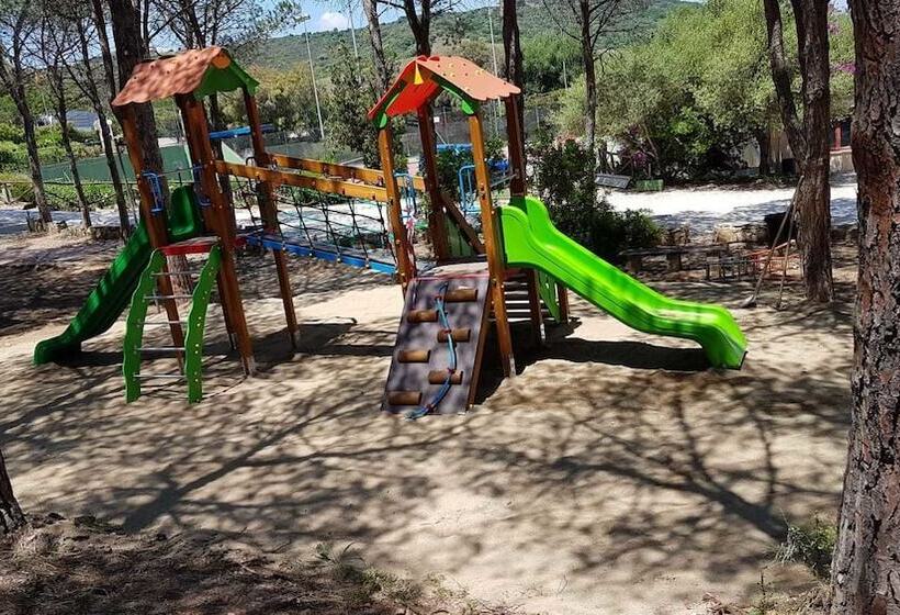 فندق Amfibietreks