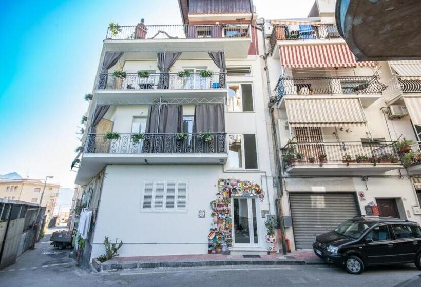 تختخواب و صبحانه Il Muro Vecchio Studios