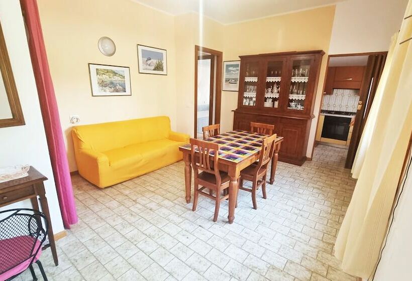 민박 La Baia Apartments