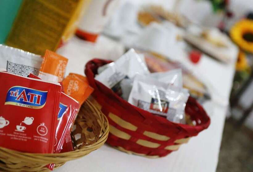 تختخواب و صبحانه Rest And Go