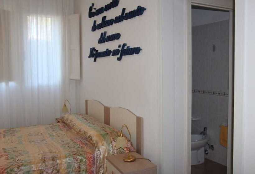 تختخواب و صبحانه Villa Dei Pini