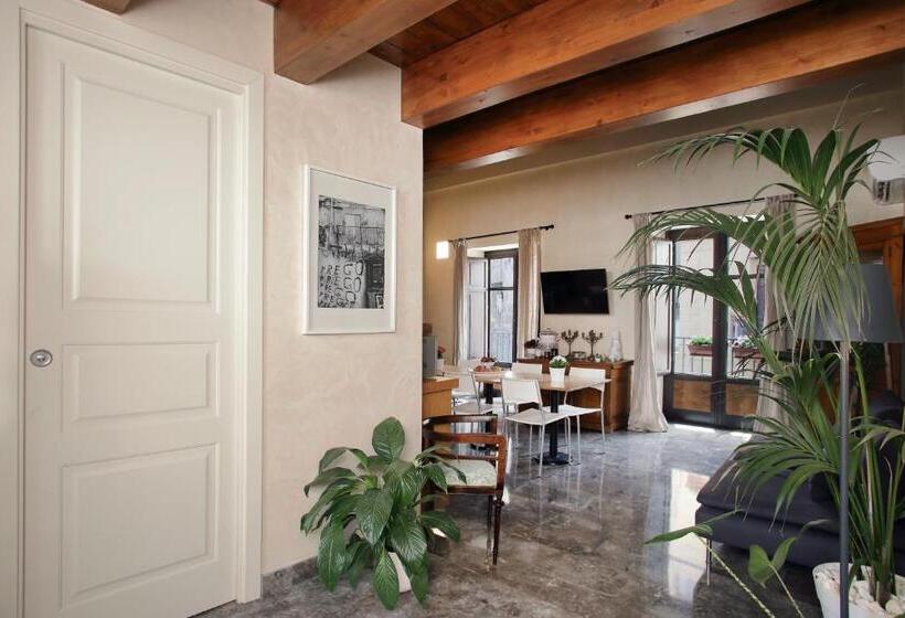 تختخواب و صبحانه Casa Miqvà   Rooms In Shared Apartment
