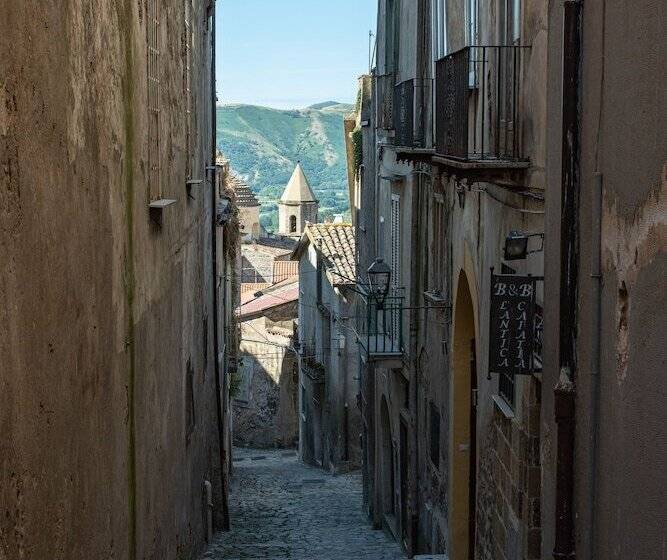 تختخواب و صبحانه L Antica Caiatia