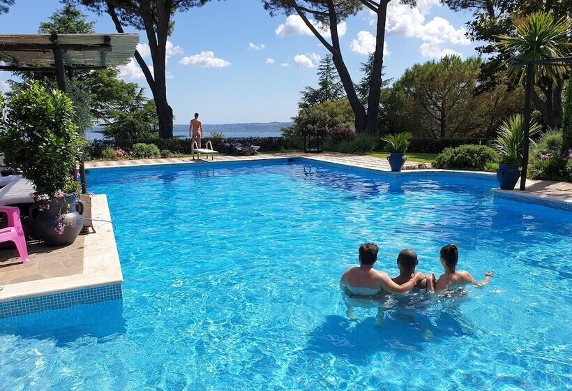 여관 Almanuda Naturist Village
