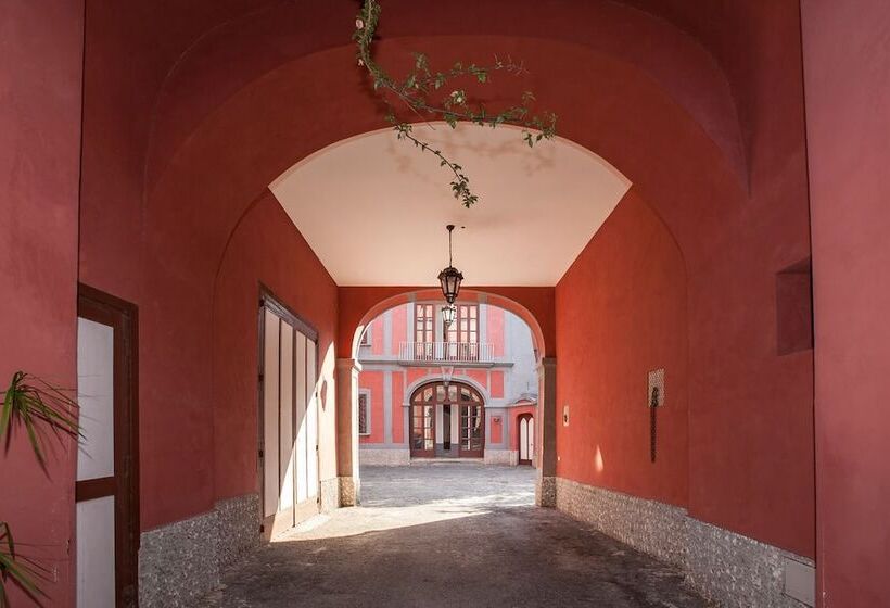 여관 Palazzo Caracciolo