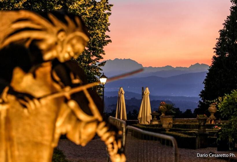 여관 Villa Cagnola