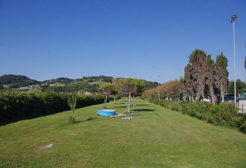 فندق Centro Vacanze Camping Spinnaker