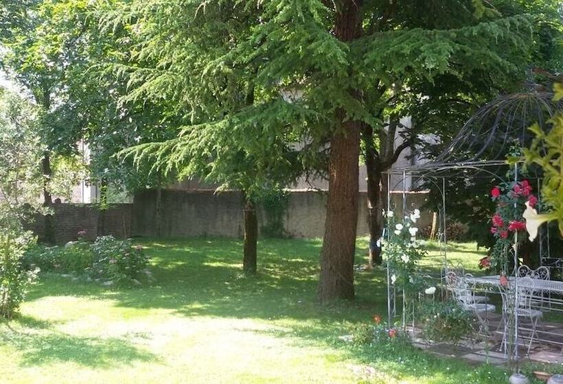 Bed and Breakfast Fiori Di Maggio
