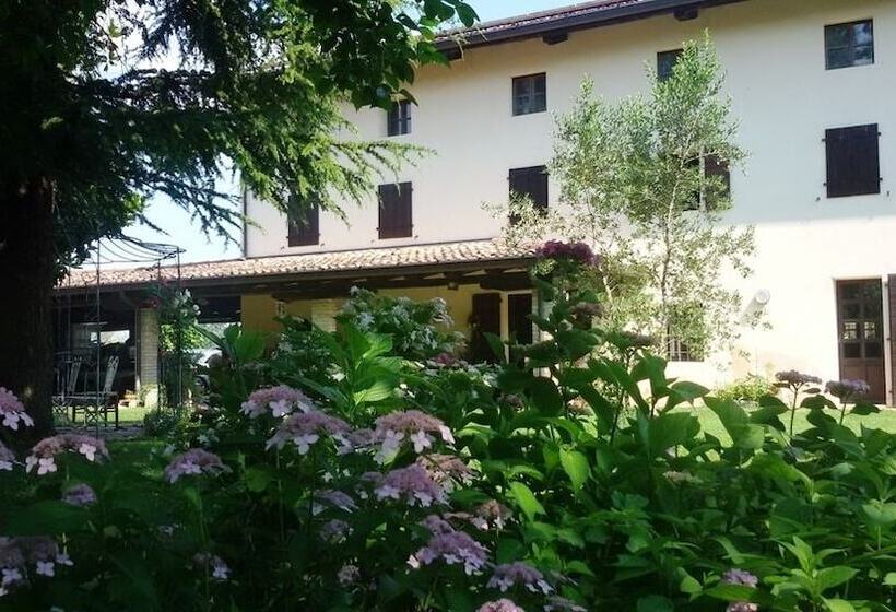 Bed and Breakfast Fiori Di Maggio