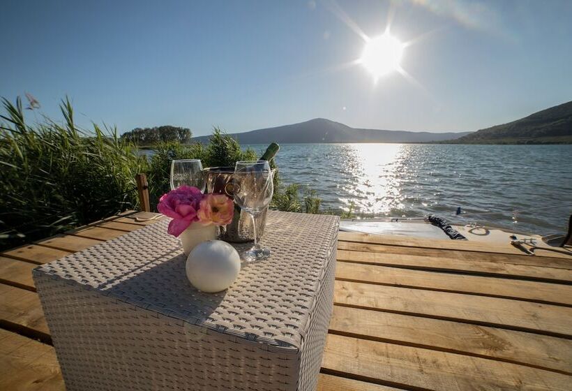 Cottage Beach Vico