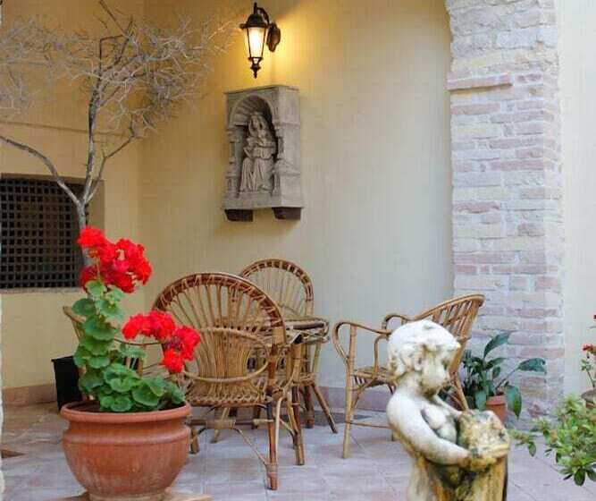 فندق فئة نجمة واحدة Relais Al Convento