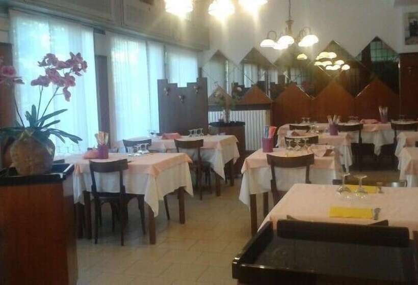 فندق Albergo Ristorante Del Ponte