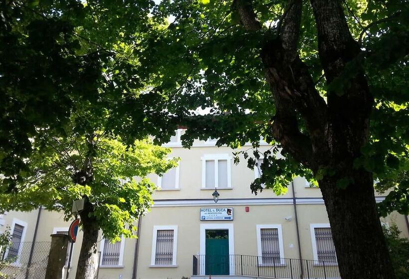 فندق Il Duca Del Montefeltro