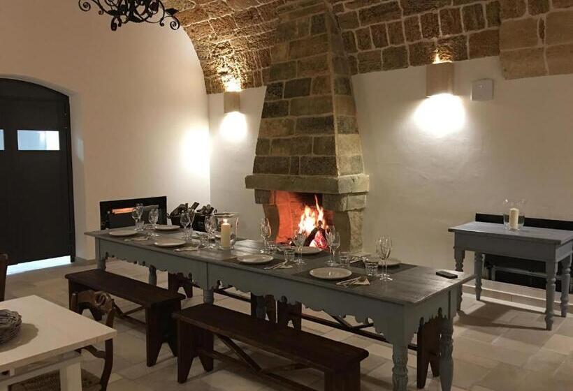 هتل Masseria Le Mandorle