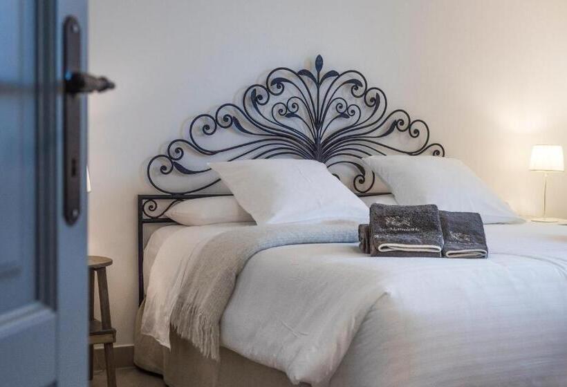 هتل Masseria Le Mandorle