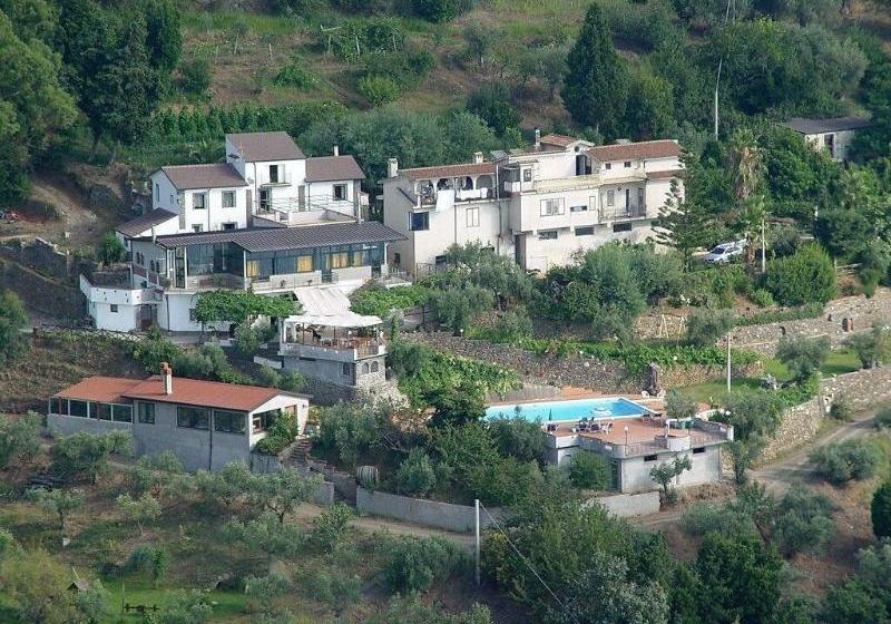 Tenuta Mauri Agriturismo Vota