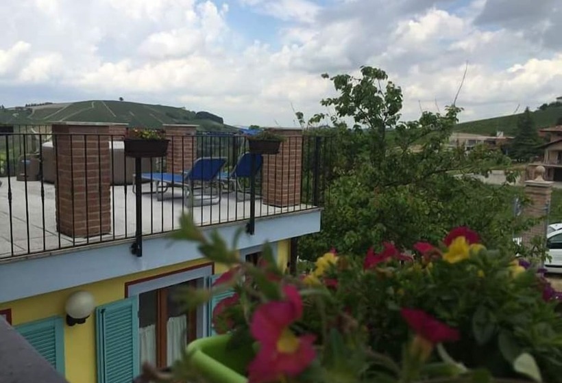 Bed and Breakfast La Terrazza Del Barbaresco