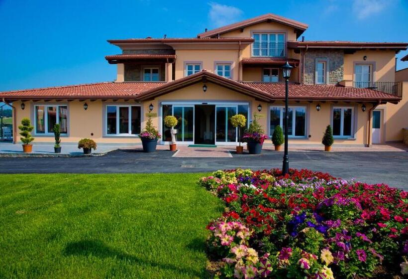 여관 Villa Carolina Resort