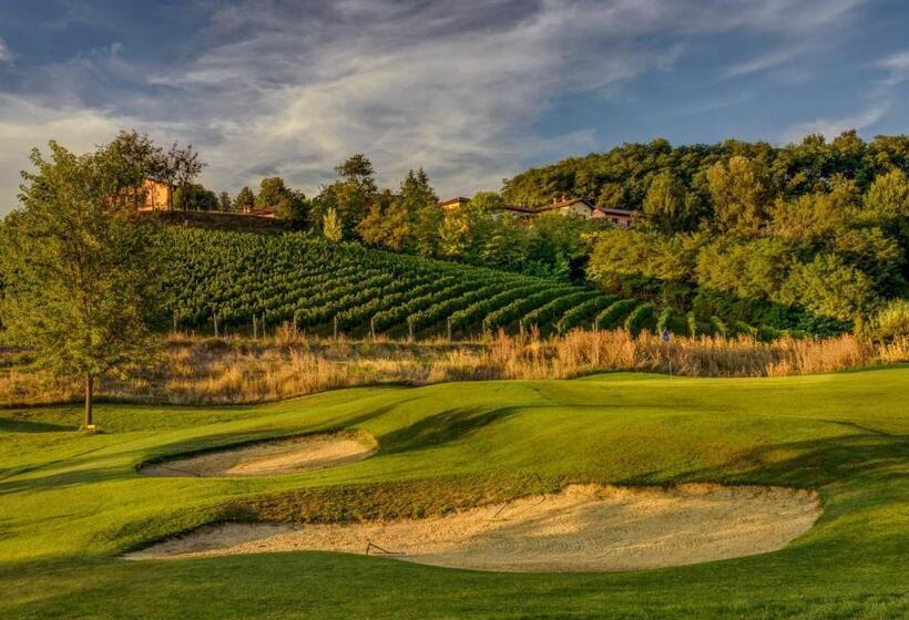 여관 Villa Carolina Resort