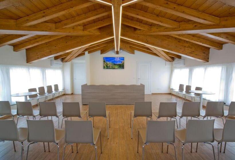 여관 Villa Carolina Resort