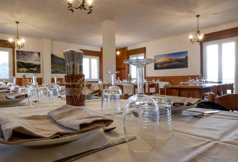ホテル Albergo Ristorante Payarin