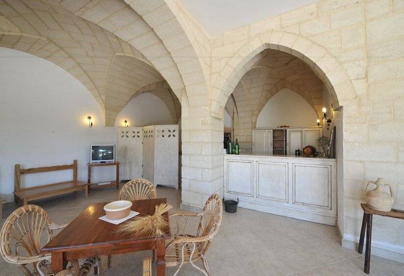 هتل روستایی Masseria Limbitello