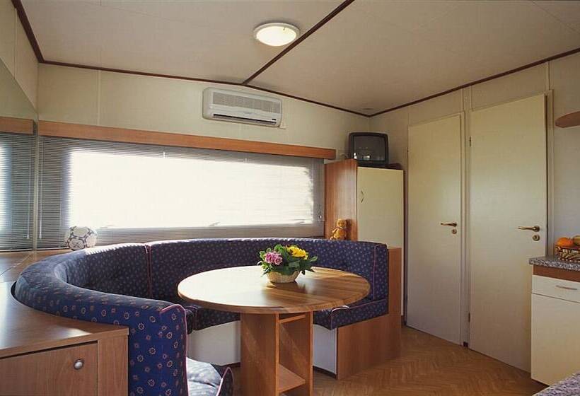 簡易ホテル Camping C Era Una Volta