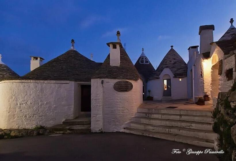 پانسیون Trulli Resort Monte Pasubio