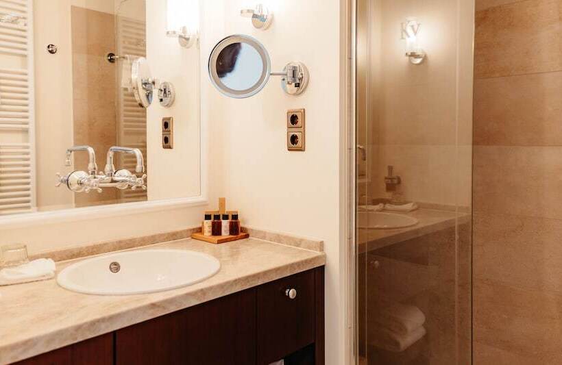 Grand Hotel Karel V