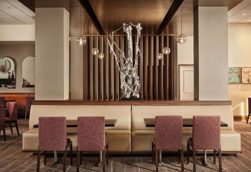 هتل Crowne Plaza Dallas Love Field   Med Area, An Ihg