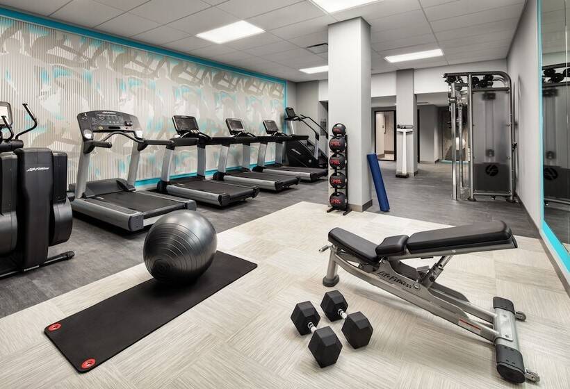 هتل Crowne Plaza Dallas Love Field   Med Area, An Ihg