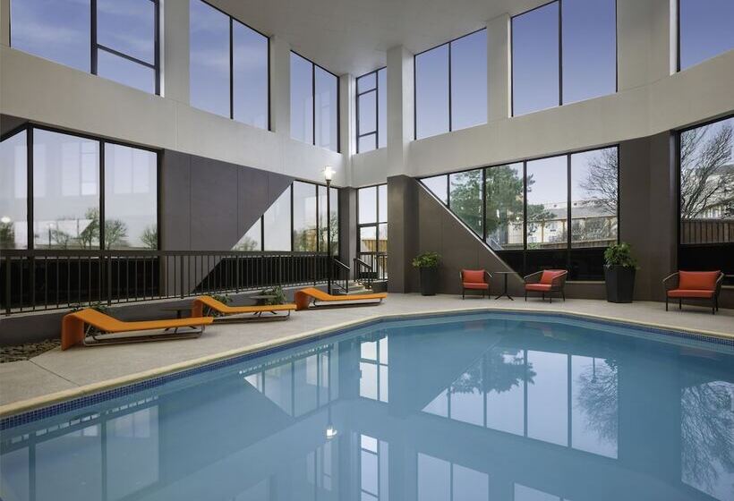 هتل Crowne Plaza Dallas Love Field   Med Area, An Ihg