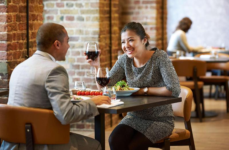 هتل Doubletree By Hilton  London  Docklands Riverside