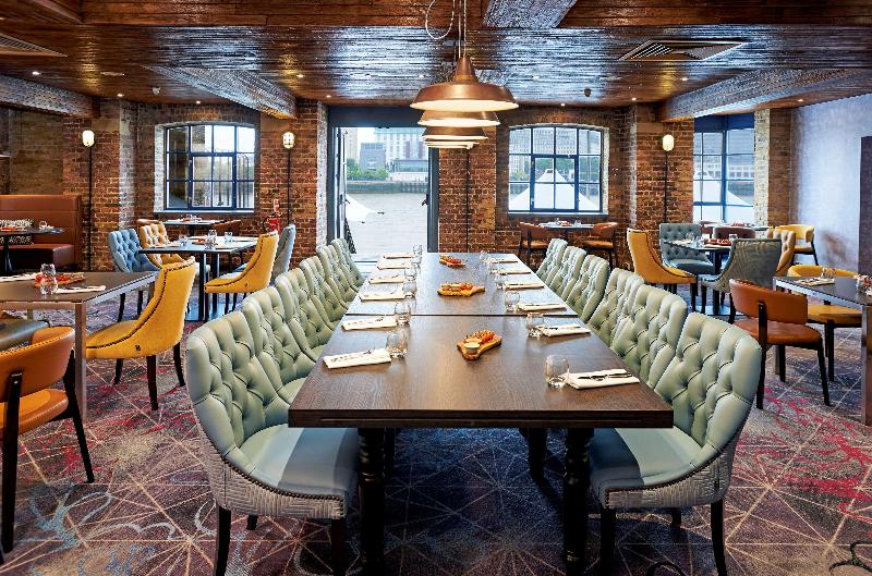 هتل Doubletree By Hilton  London  Docklands Riverside