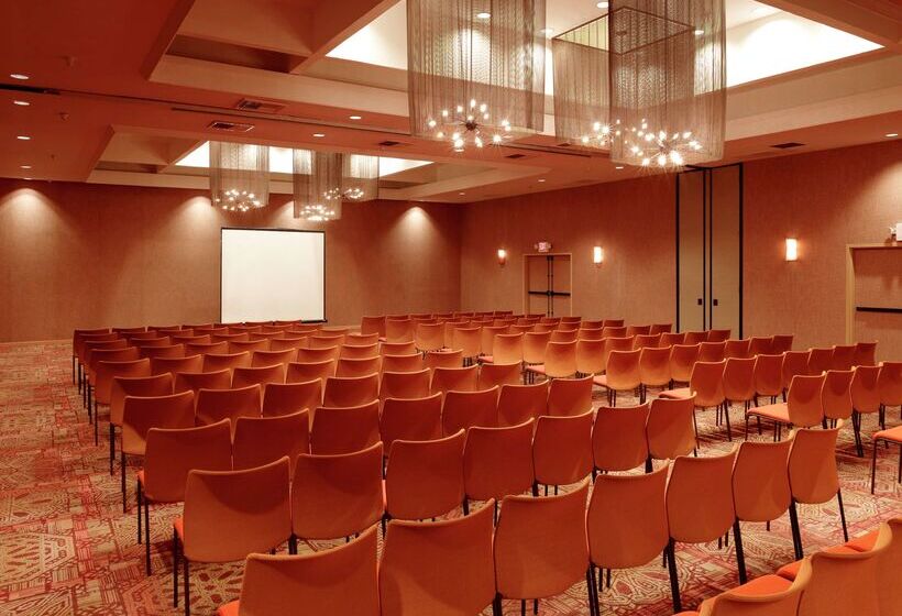 酒店 Maya   A Doubletree By Hilton