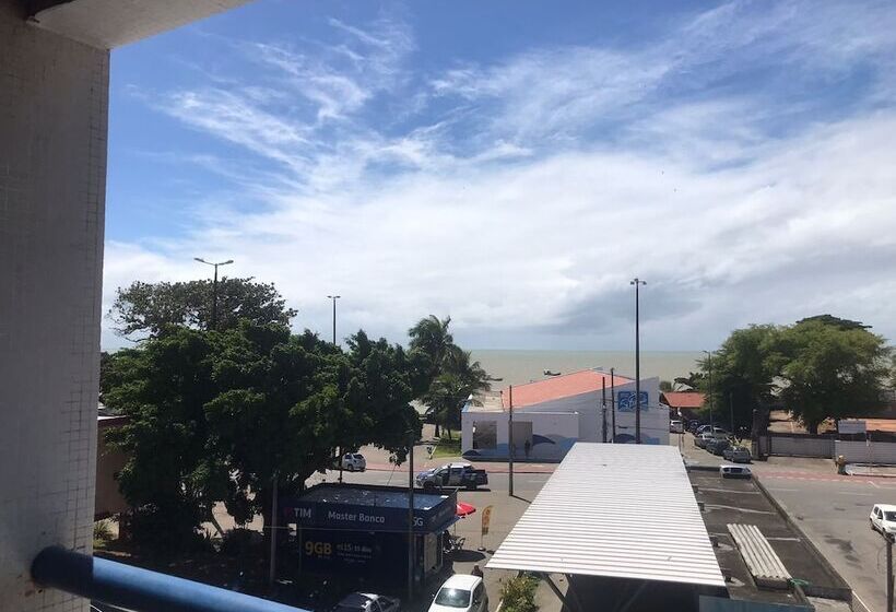 Отель Manos Royal