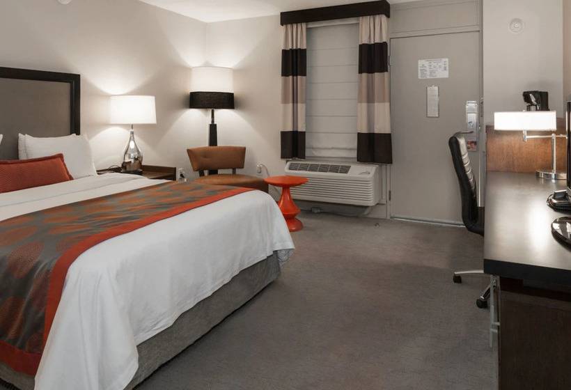 هتل Ramada By Wyndham Boston