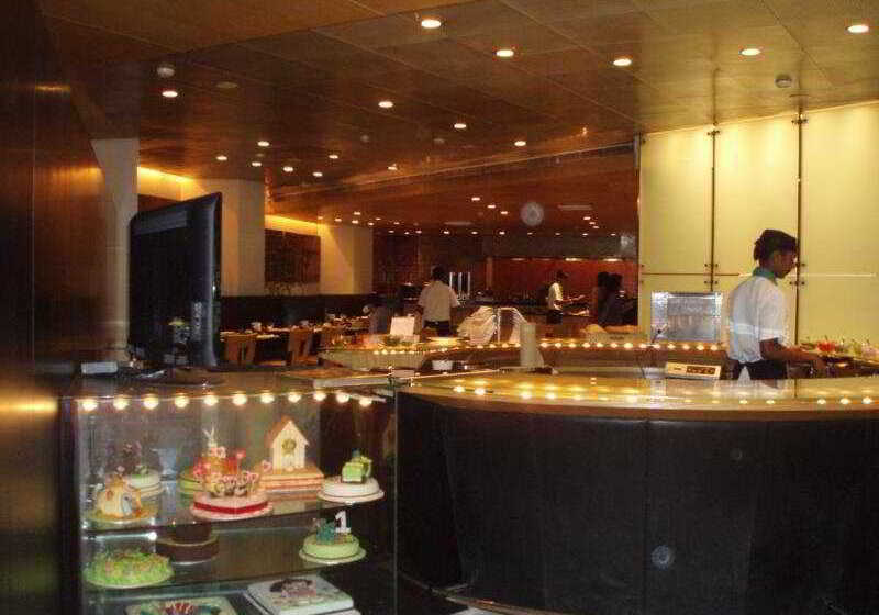 هتل The Park Chennai