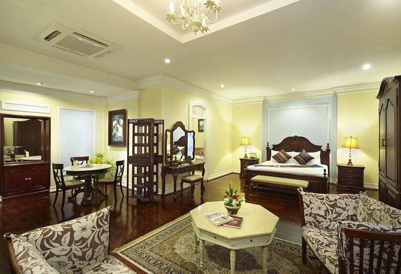 استراحتگاه Villa Santi