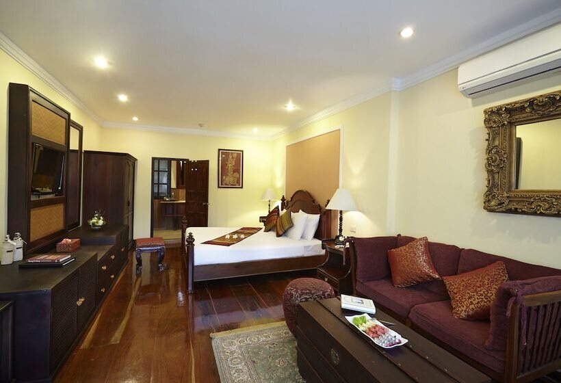 استراحتگاه Villa Santi