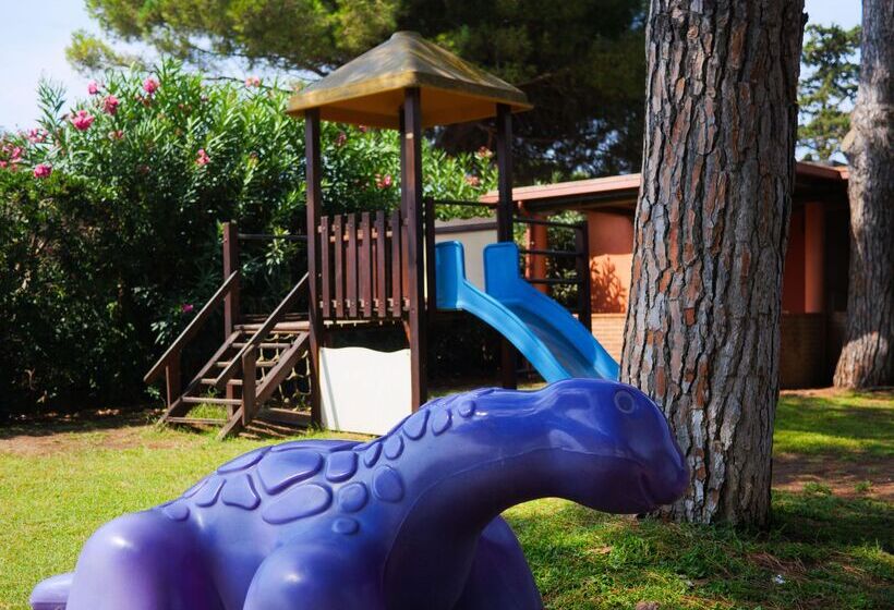 ホテル Gitavillage Club Degli Amici