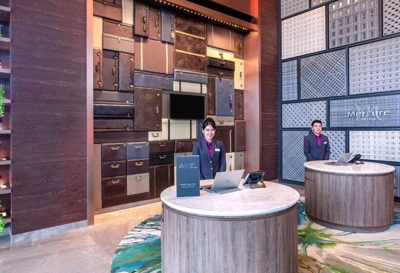 Отель Mercure Tangerang Bsd City