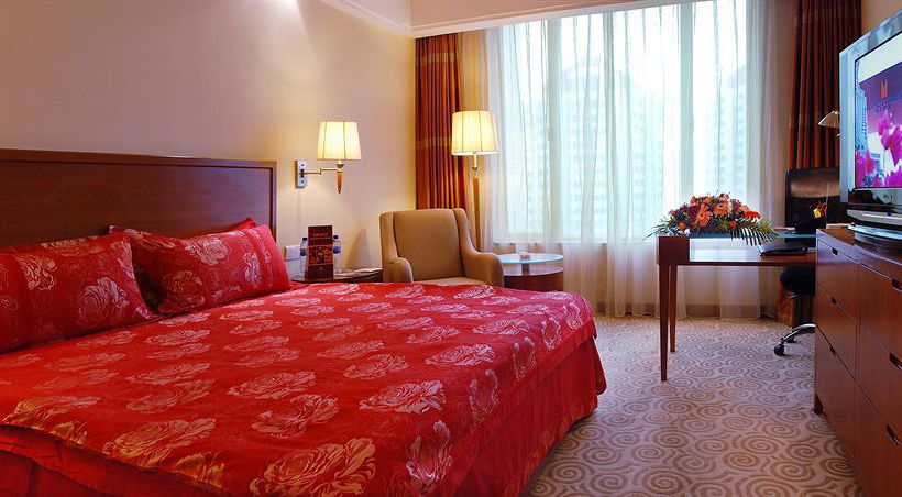 ホテル Equatorial Qingdao