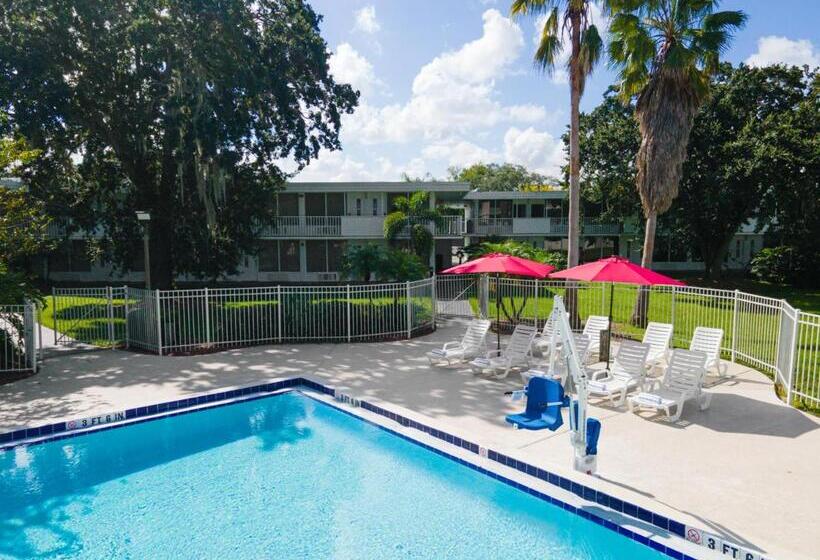 هتل Developer Inn Maingate, A Baymont By Wyndham