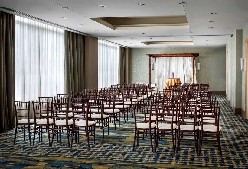 فندق Hyatt Regency Pittsburgh International Airport