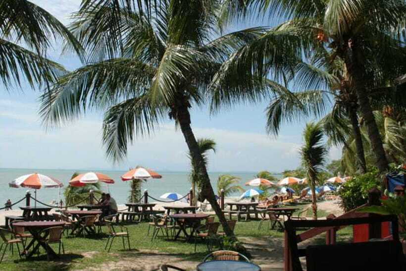 酒店 Rainbow Paradise Beach Resort