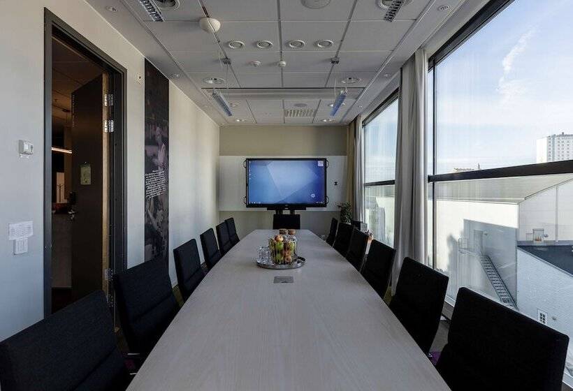 هتل Scandic Alvik